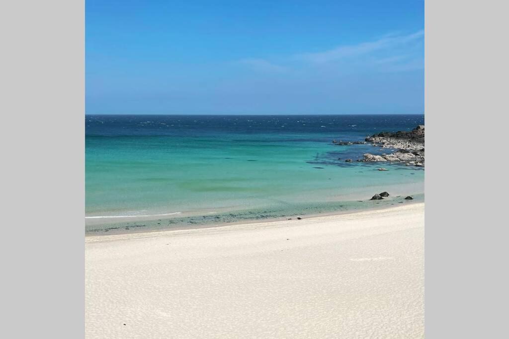 Cosy 2-Bedroom Family Cottage Centrally Located. Leedstown Bagian luar foto